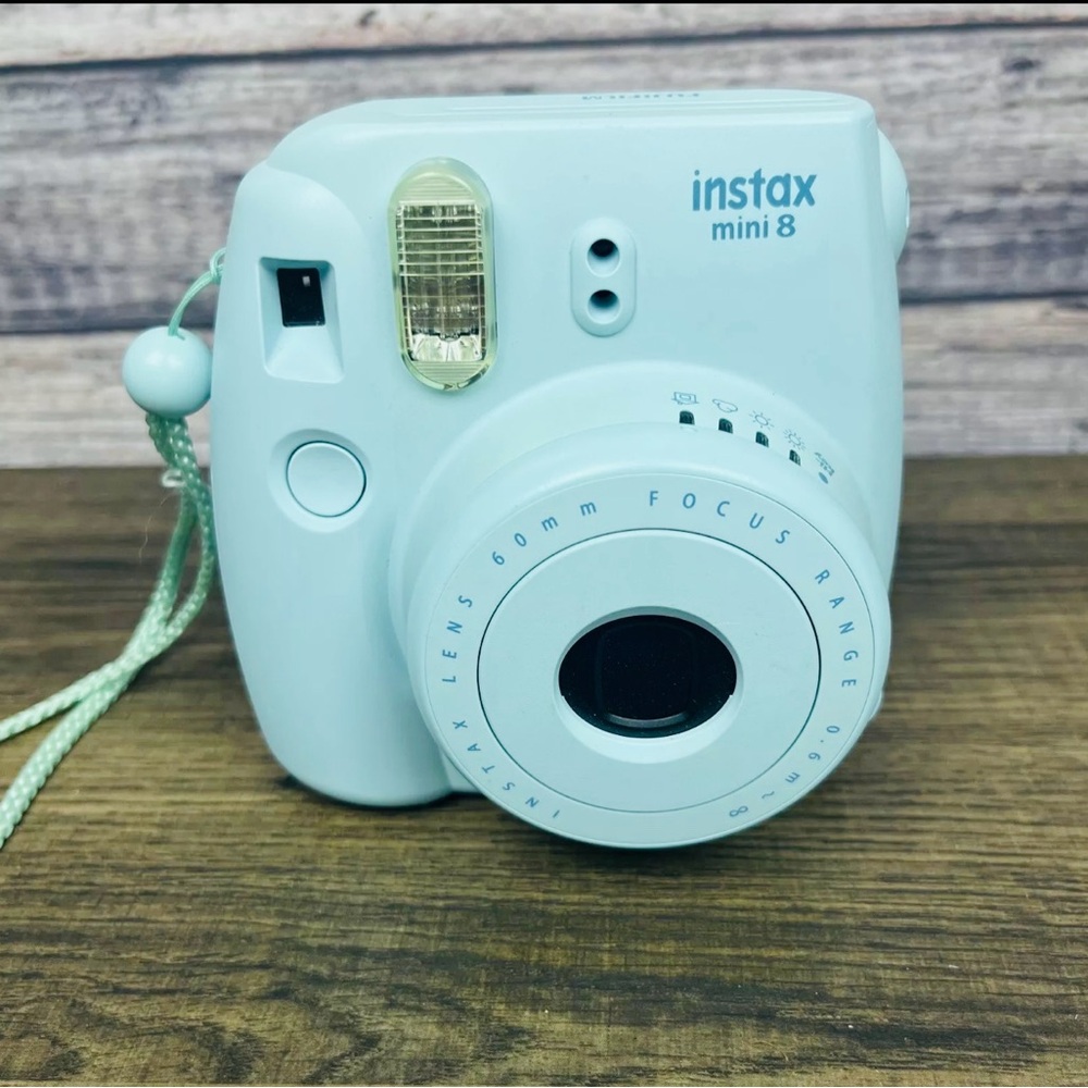 Instant Camera